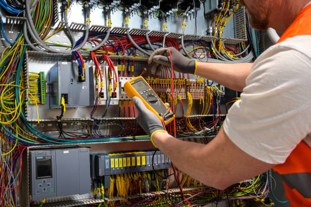 Best Licensed Electrician  in Mcdade, TX